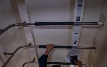 USS Higbee Sailors Conduct Damage Control Drills