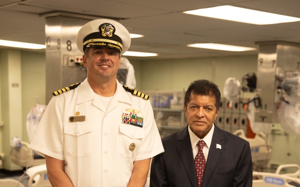 CP25 Minister of Health visits the Comfort