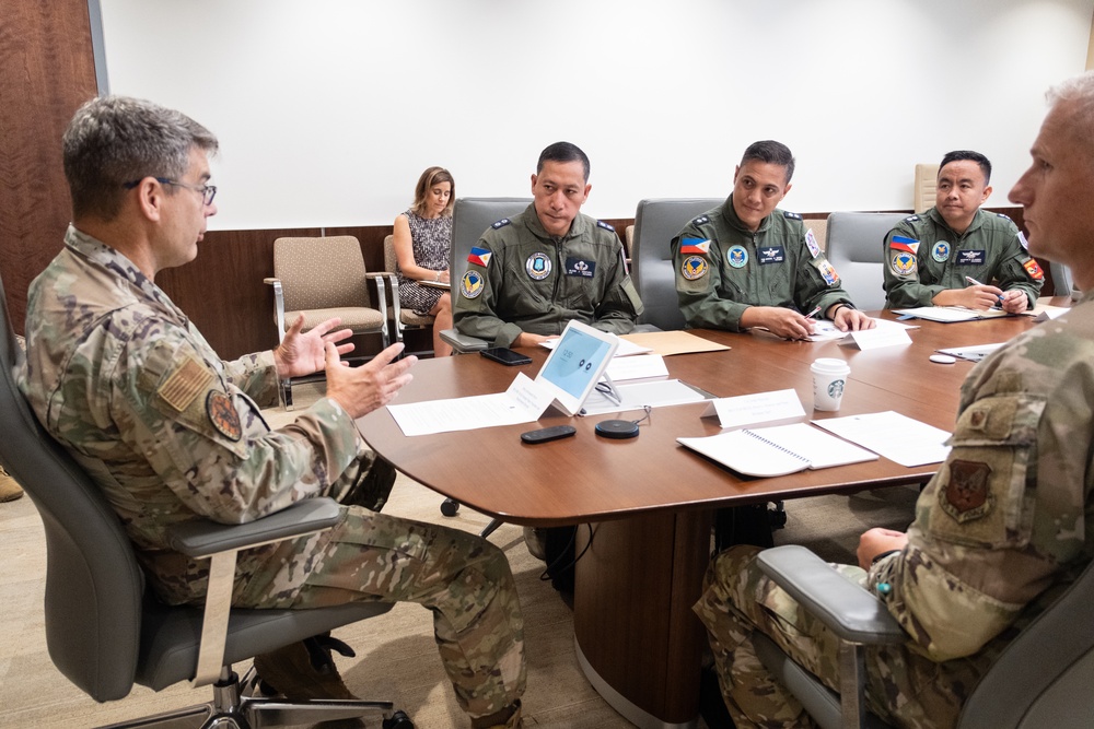 Air Force Reserve leaders host Philippine Air Force Reserve delegation to strengthen partnerships