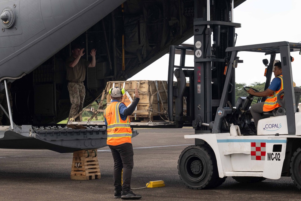 39th AS C130s deliver cargo to Panama