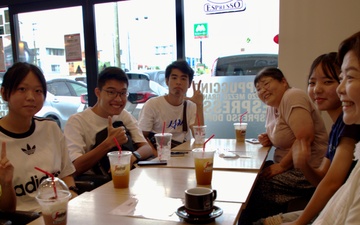 Okinawan citizens join in asakatsu language exchange