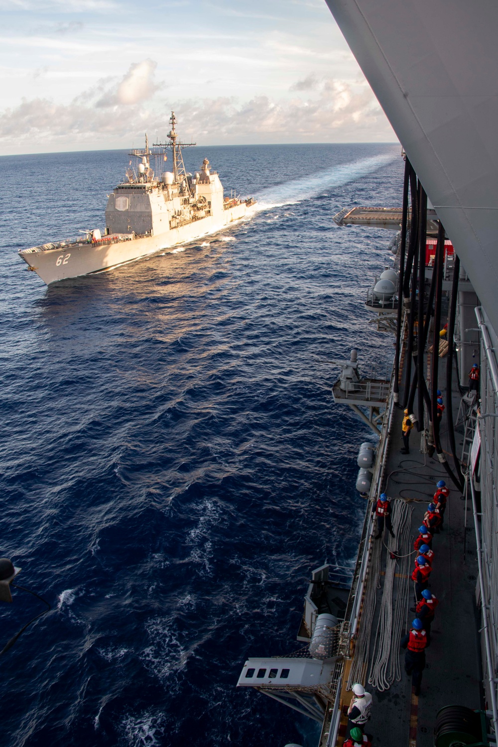 USS America (LHA 6) Conducts Fueling at Sea with USS Robert Smalls (CG 62)
