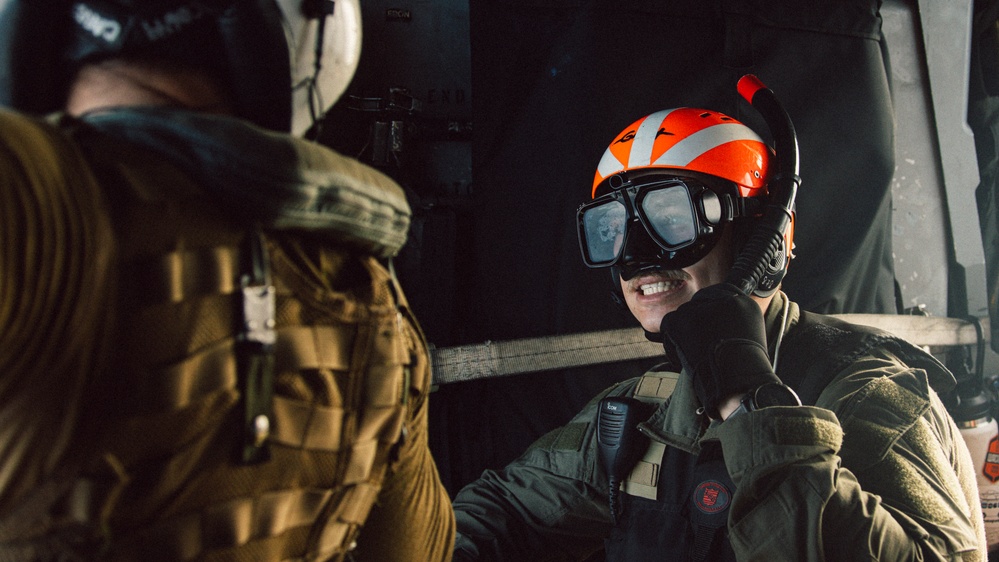 HSC-12 Conducts Search and Rescue Exercise