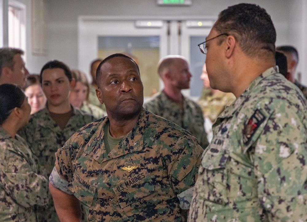 USFJ Deputy Commander Visits USNMRTC Yokosuka