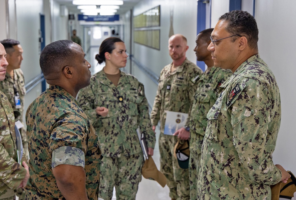 USFJ Deputy Commander Visits USNMRTC Yokosuka