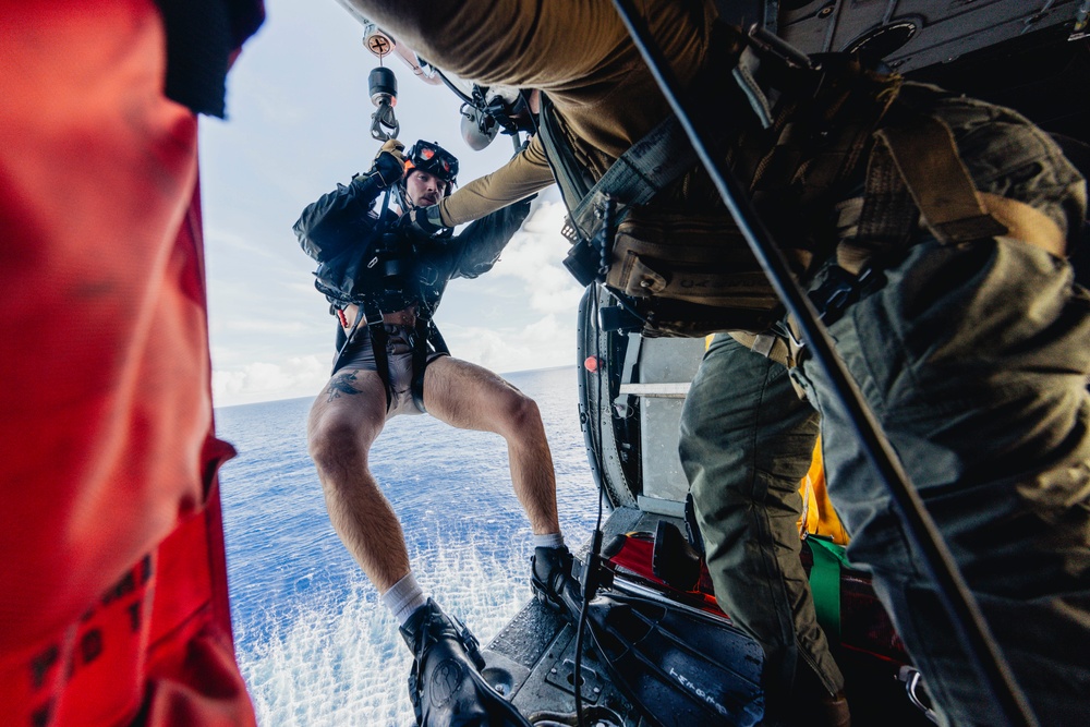 HSC-12 Conducts Search and Rescue Exercise