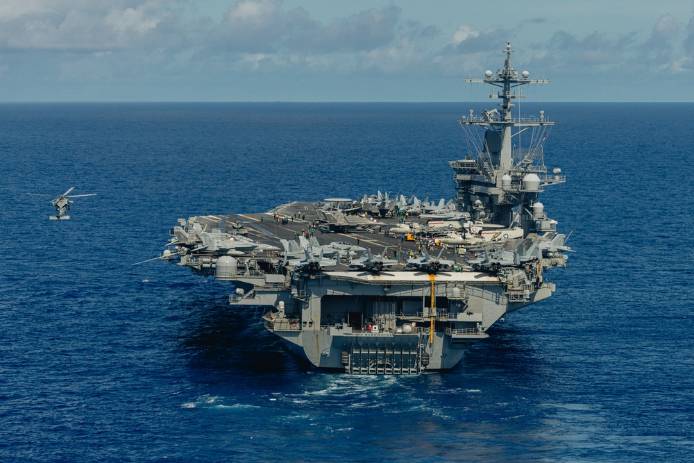 HSC-12 Conducts Search and Rescue Exercise