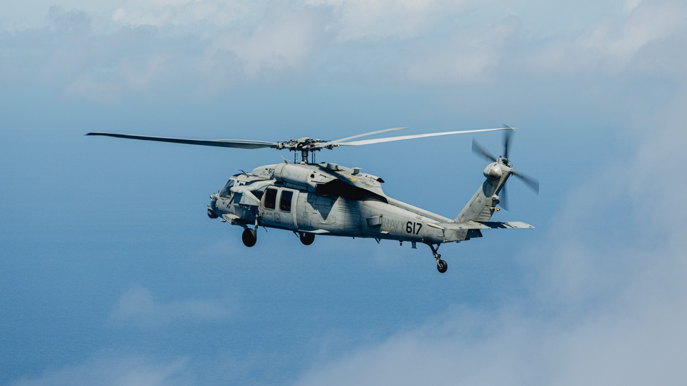 HSC-12 Conducts Search and Rescue Exercise