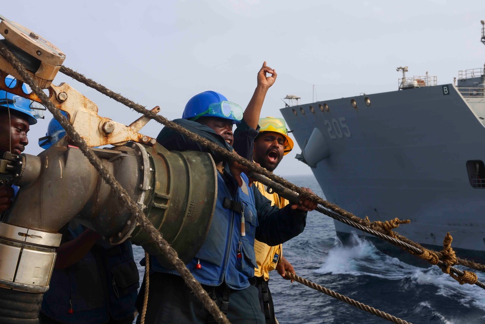 USS FORREST SHERMAN (DDG 98) CONDUCTS RAS.