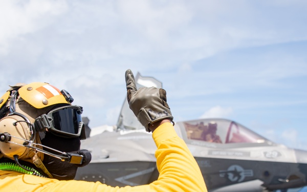 USS America (LHA 6) Conducts Flight Operations