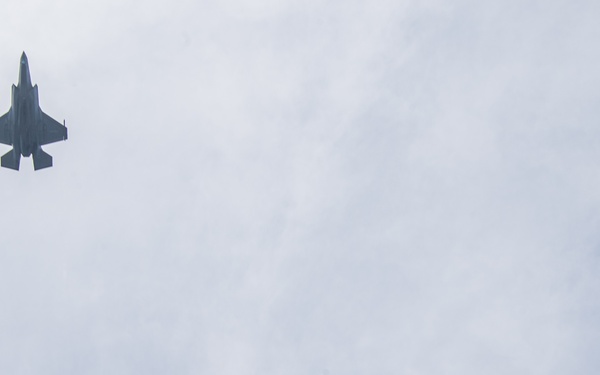 USS America (LHA 6) Conducts Flight Operations