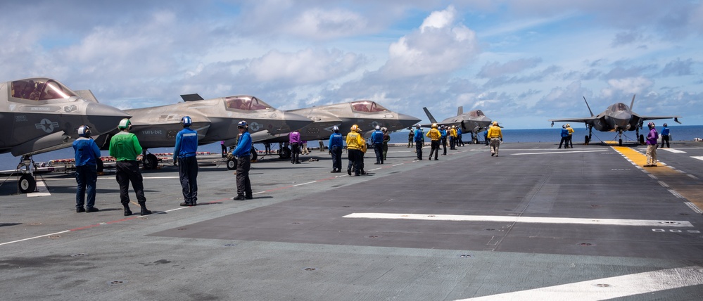 USS America (LHA 6) Conducts Flight Operations