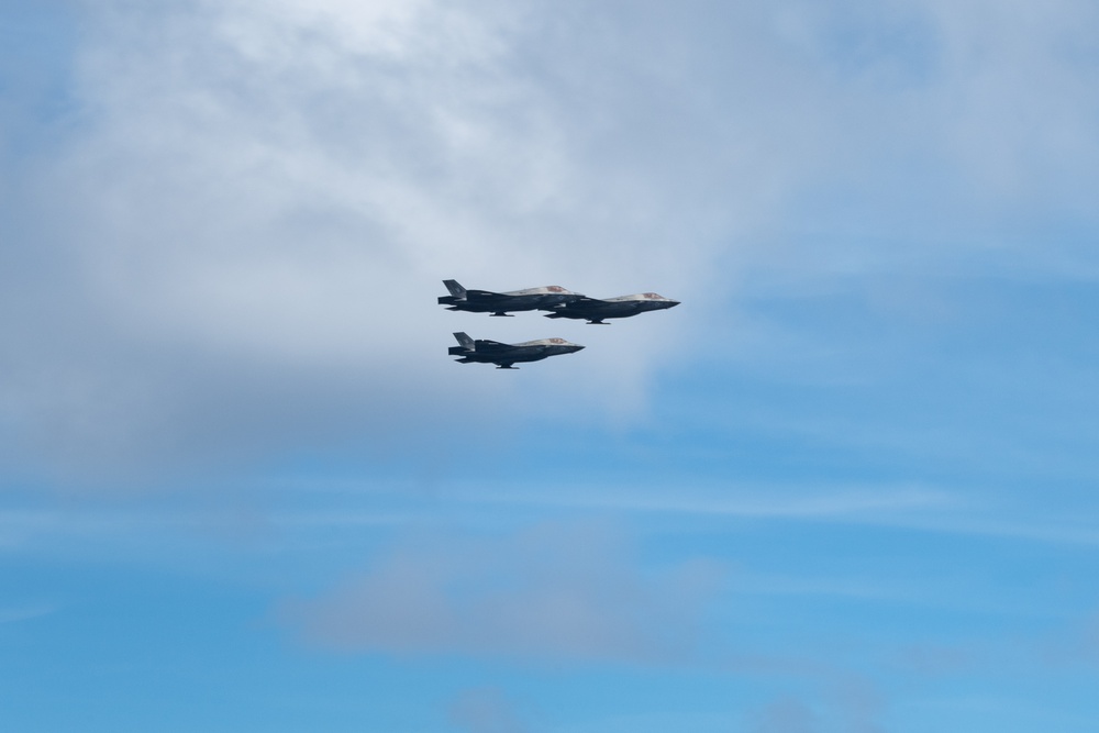 USS America (LHA 6) Conducts Flight Operations