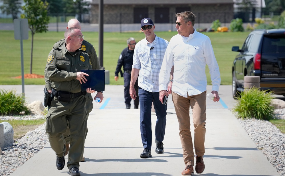 CBP Commissioner Rodney S. Scott visits North Dakota POEs