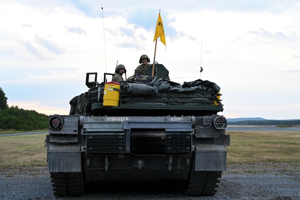 2nd Battalion, 7th Infantry Regiment: Tank Night Live Fire Exercise