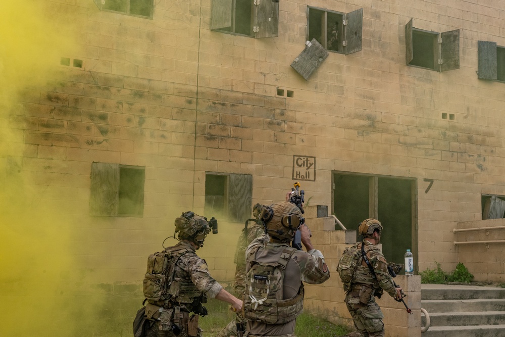 Airmen sharpen tactical skills during close quarters battle training