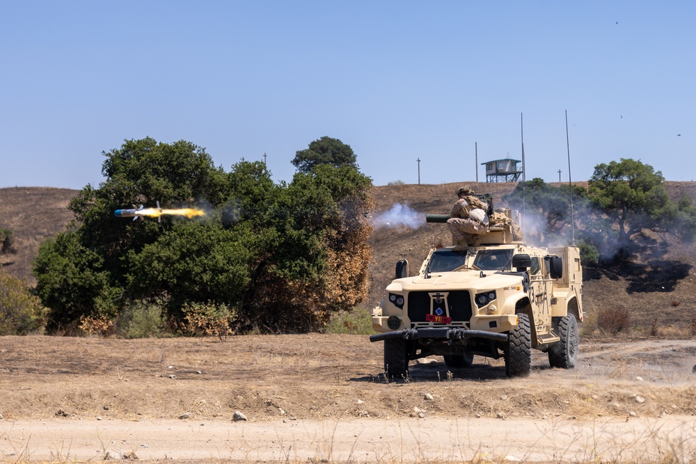 1st Bn., 1st Marines fire anti-tank missile system during live-fire range