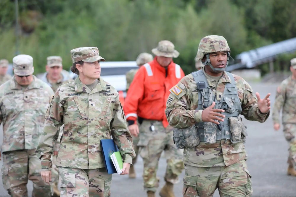 Visit from DCO of 377th TSC