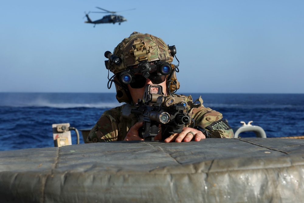 USS Bainbridge (DDG 96) VBSS Drill