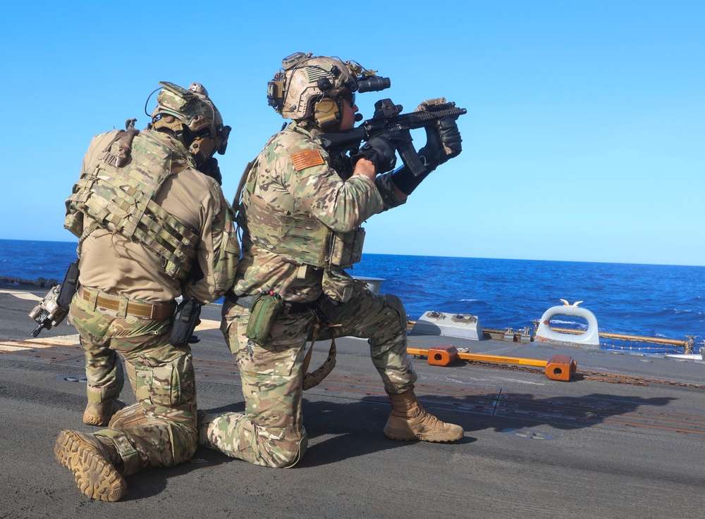 USS Bainbridge (DDG 96) VBSS Drill