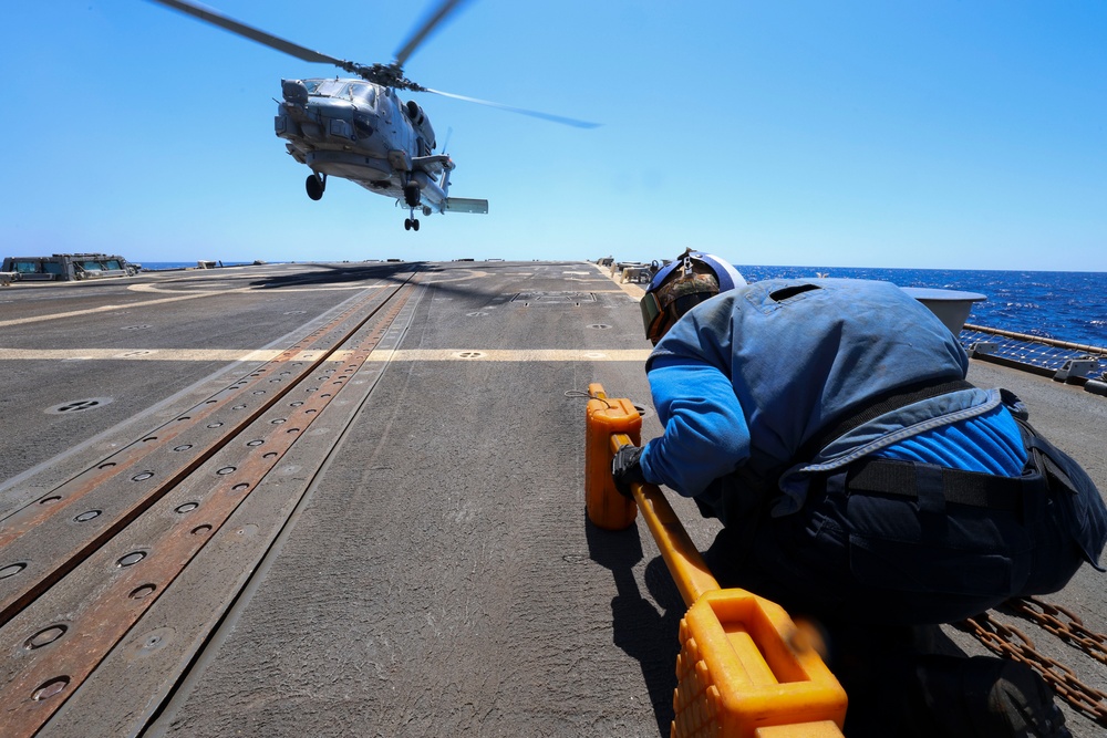 USS Bainbridge (DDG 96) Flight Deck Operations