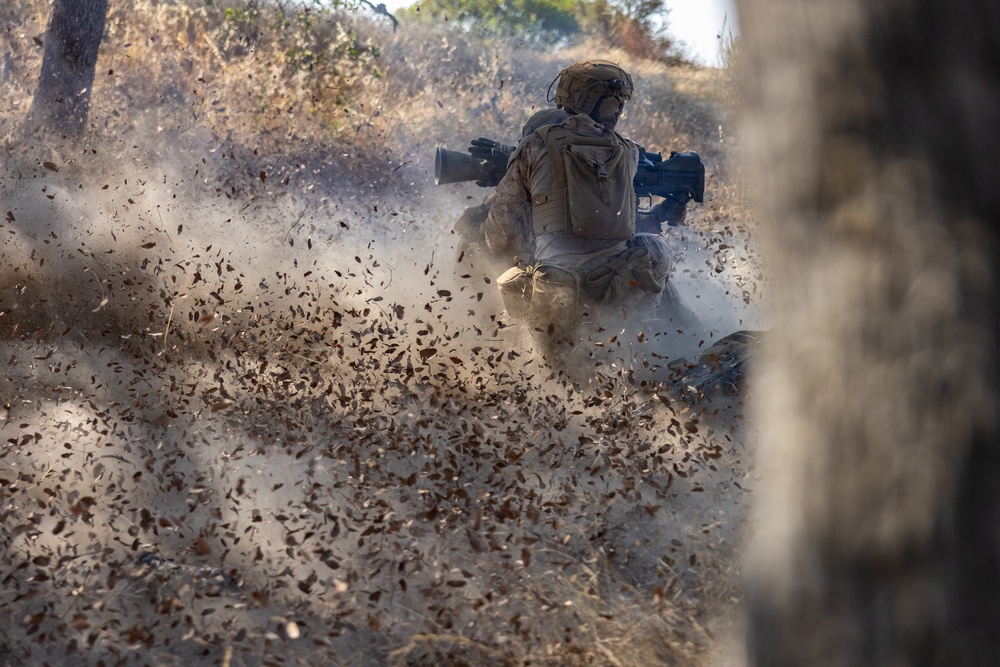 1st Bn., 1st Marines take on Range 600 during Bn. FEX