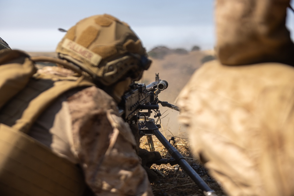 1st Bn., 1st Marines take on Range 600 during Bn. FEX