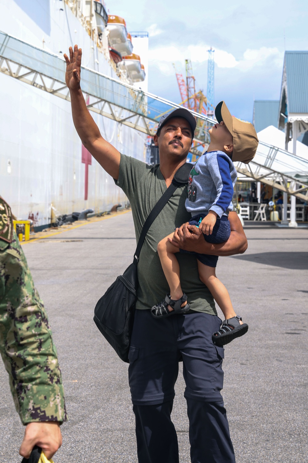 USNS Comfort Discharges Patients