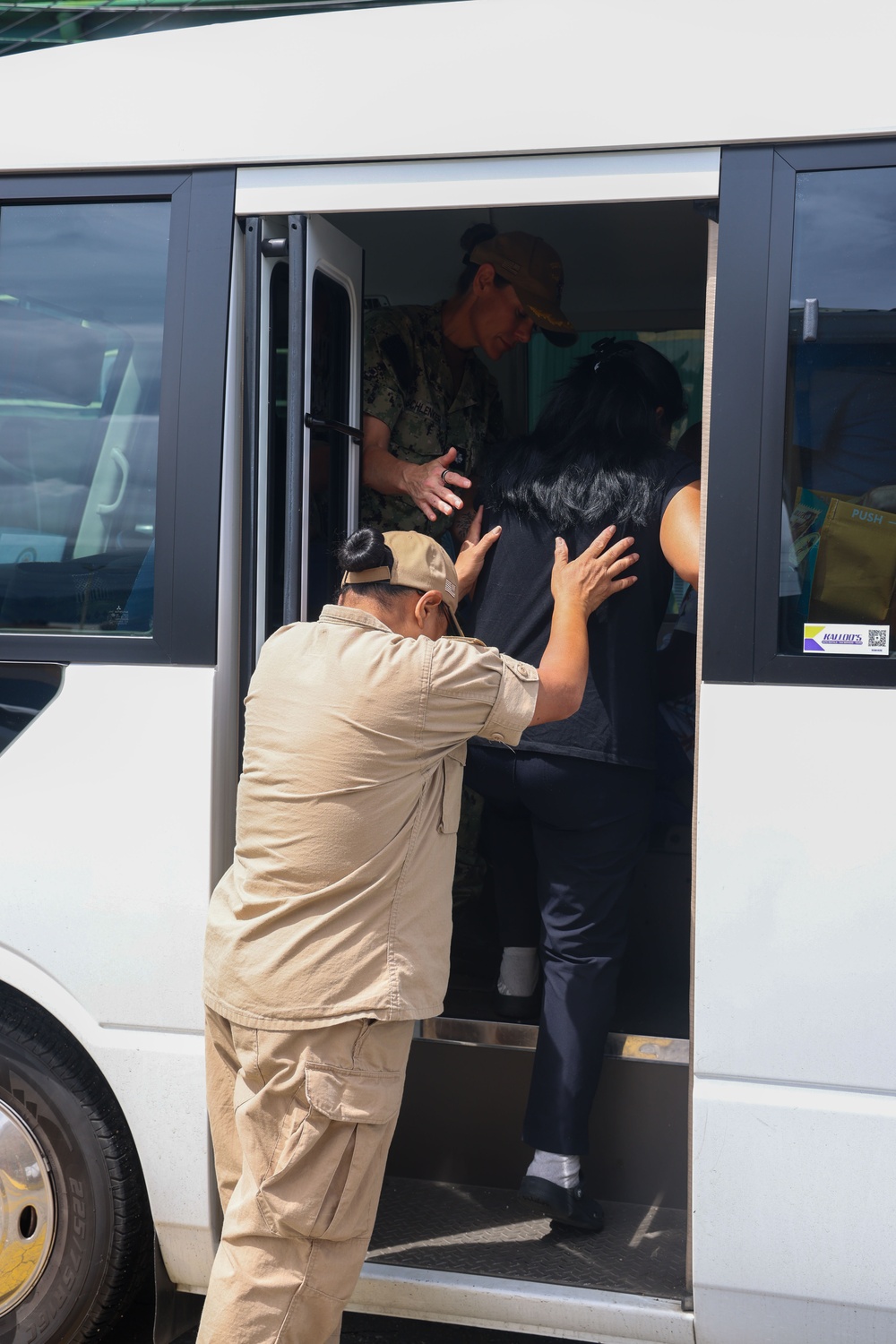 USNS Comfort Discharges Patients