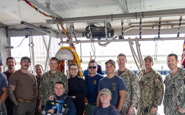 Rear Adm. Wolfson Diving Operation