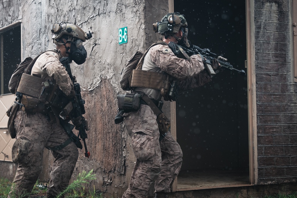 2nd Battalion, 2nd Marines Conducts Urban Operations Training