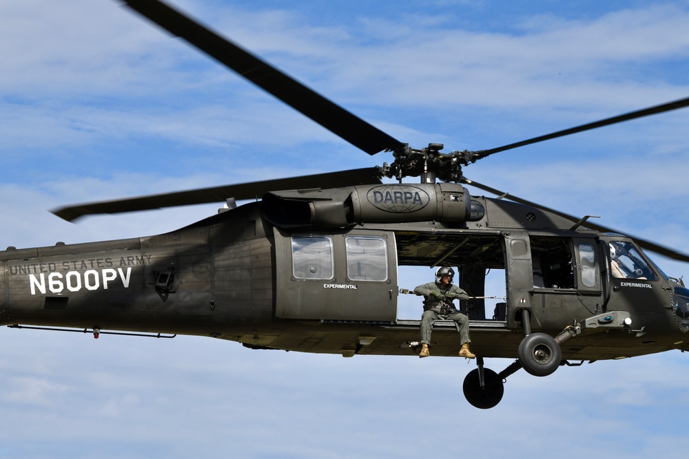 Soldiers practice sling load operations at Northern Strike