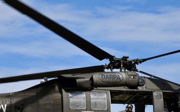Soldiers practice sling load operations at Northern Strike