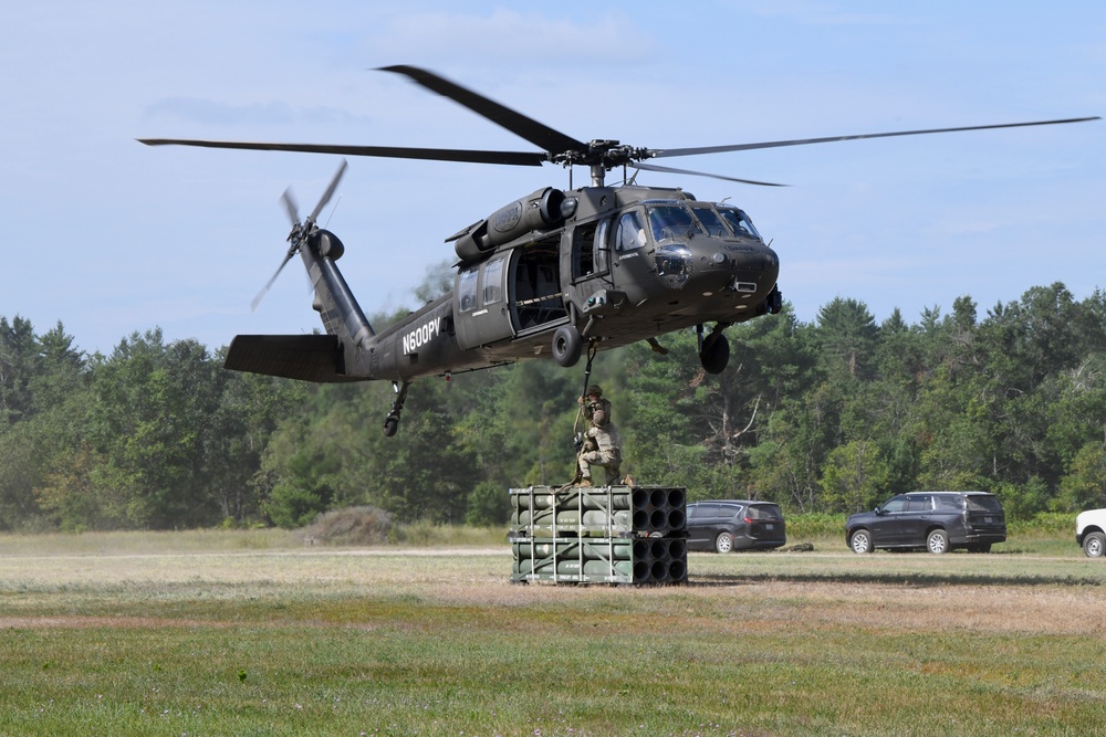 Soldiers practice sling load operations at Northern Strike