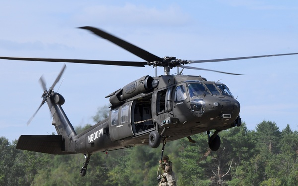 Soldiers practice sling load operations at Northern Strike