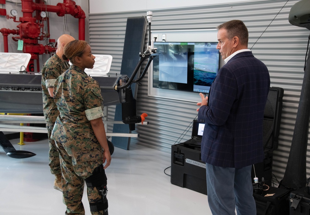 MARCORSYSCOM Visits NIWC Atlantic