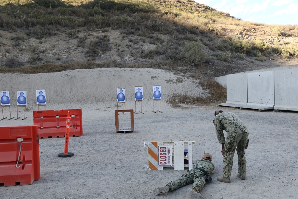 USS Chosin Conducts M18 Pistol Qualifications