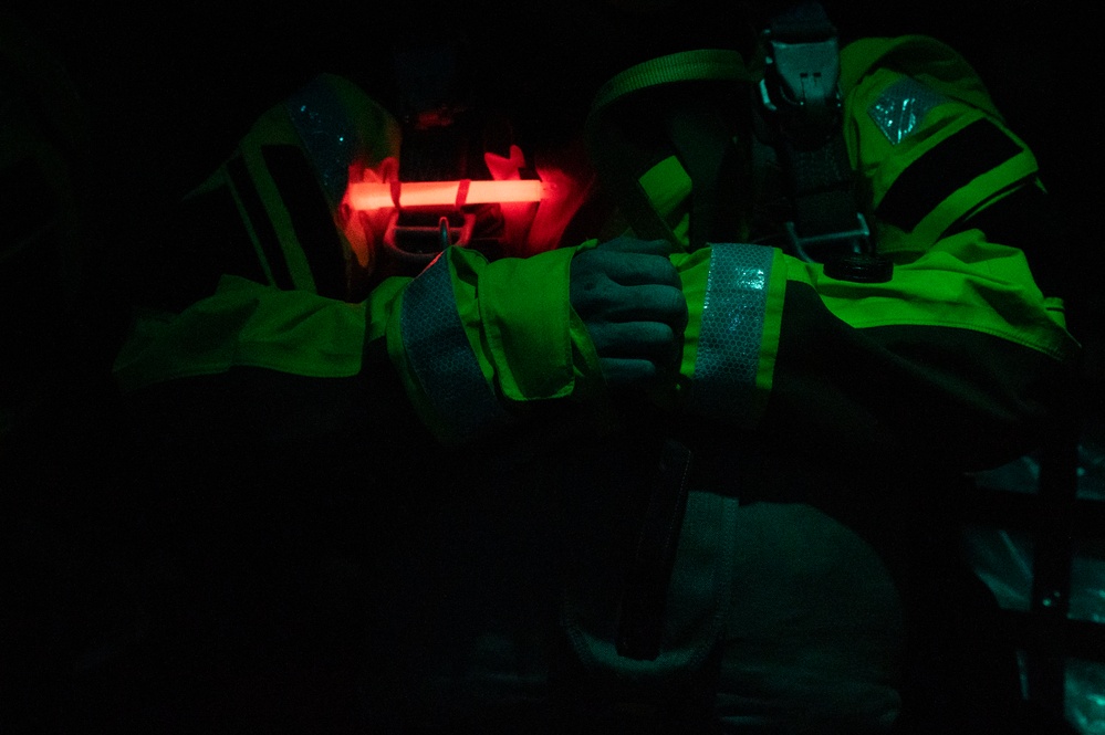 EW 25.2: Air Commandos support troop movements/ TAAR