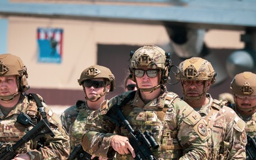 509 SFS conducts HVI transfer exercise at Whiteman AFB