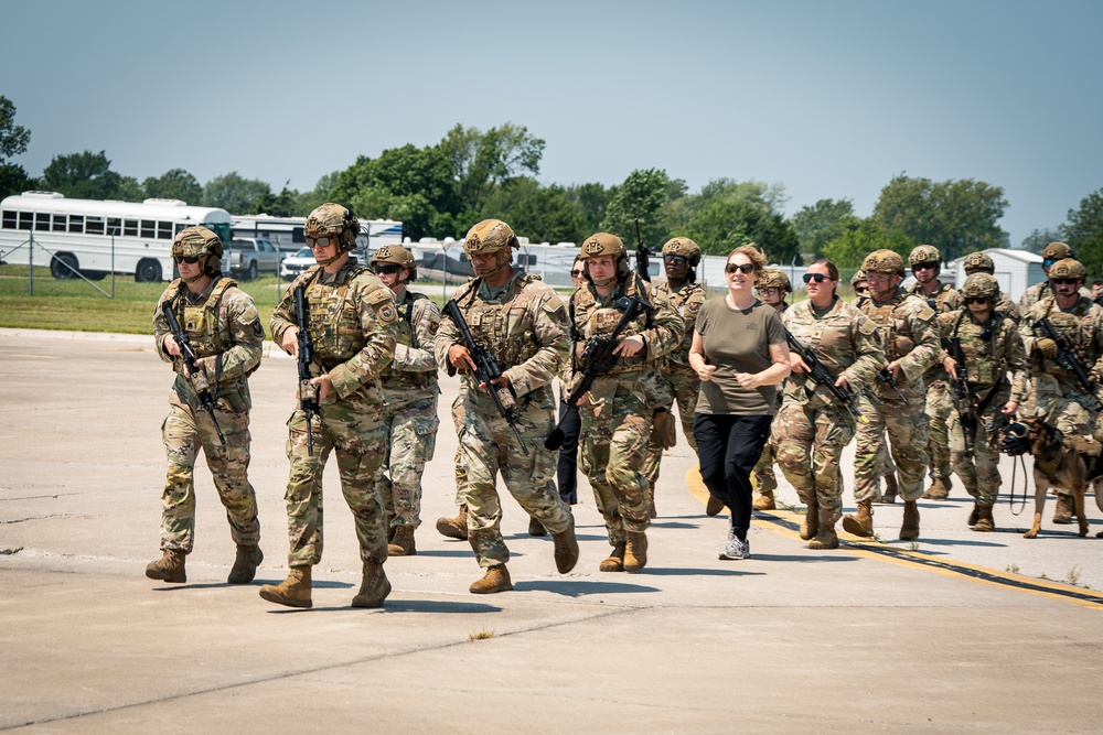 509 SFS conducts HVI transfer exercise at Whiteman AFB