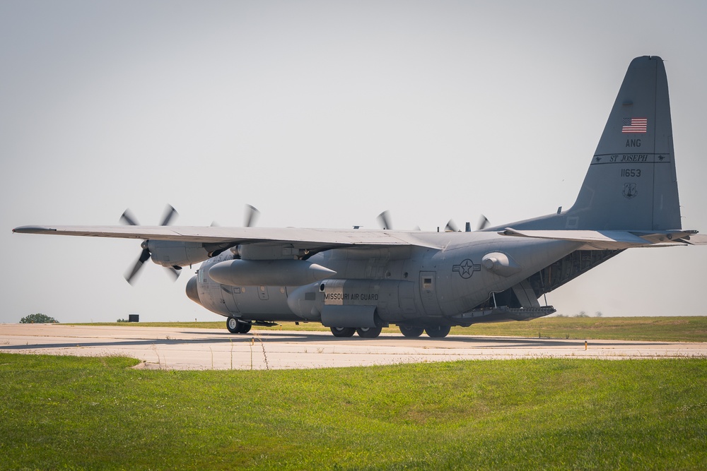 509 SFS conducts HVI transfer exercise at Whiteman AFB