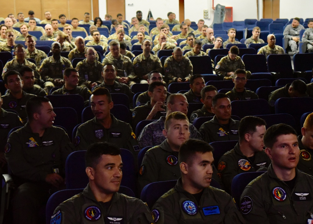 U.S., Colombian leaders recognize outstanding performers during combined exercise closing ceremony