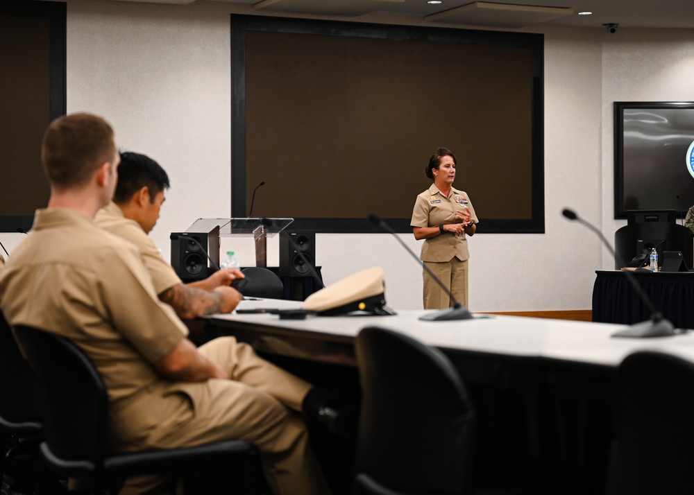 CMC Kimberly Ferguson Meets with the Mess