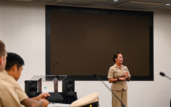 CMC Kimberly Ferguson Meets with the Mess