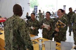 MyNavy Coaching Engages with Sailors at CDS Midlant