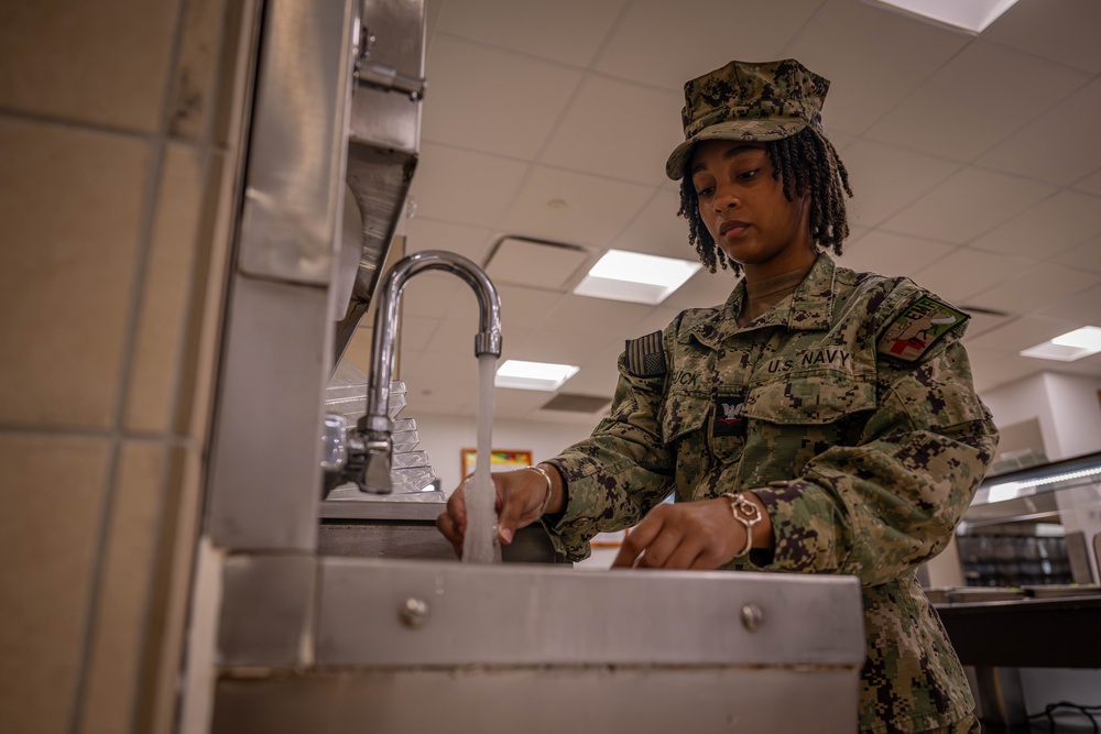 CLDJ Expeditionary Medical Facility Inspects Galley