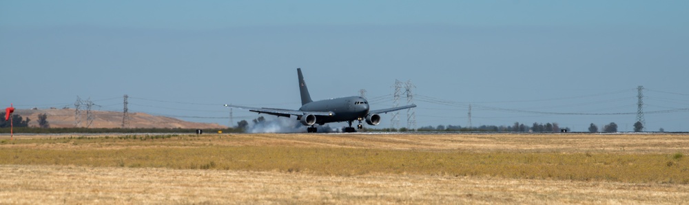 Travis accepts 15th KC-46