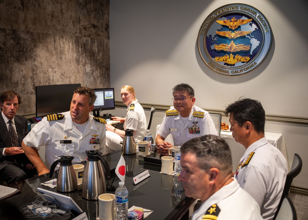 JMSDF FEF visits C3F, TTGP