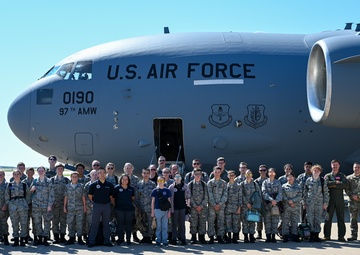 Civil Air Patrol takes flight with Altus C-17 crew