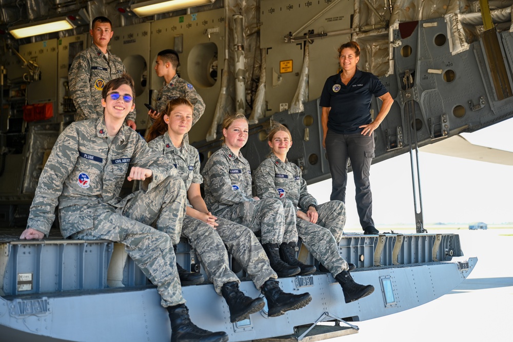 Civil Air Patrol takes flight with Altus C-17 crew